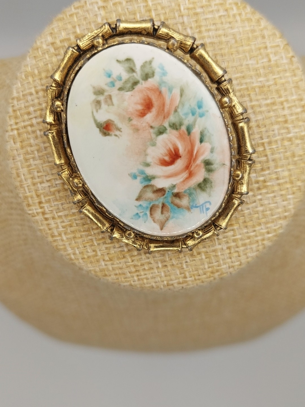 Hand-Painted Porcelain Floral Rose Vintage Cameo Brooch Pendant Combo EVC